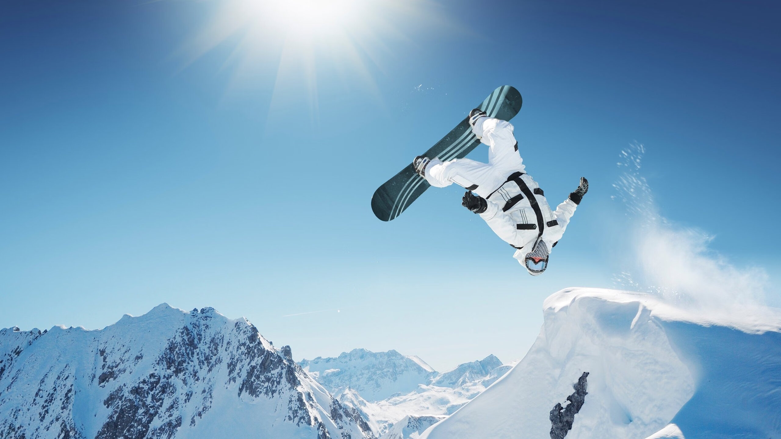 乐鱼官方登录入口-女子仰泳赛场澳洲稳占先机，澳大利亚女子200米仰泳记录